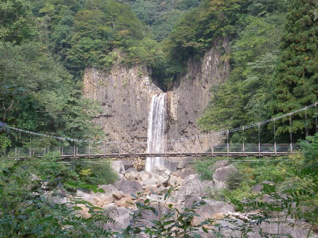 苗名滝
